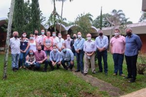 Núcleo de Produção de Sementes de Avaré recebe visita de Itamar Borges