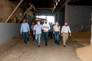 Secretário Itamar Borges visita Fazenda São Geraldo em Piquerobi