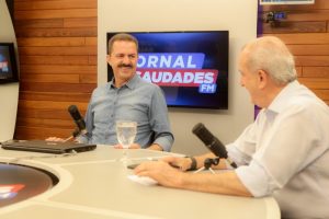 Secretário Itamar Borges realiza entrevista para Rádio e TV em Matão​