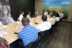 Representantes de bares, restaurantes, entidades e associações que trabalham com pescado são recebidas pelo Secretário Itamar Borges