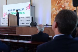 Itamar Borges, e Francisco Matturro, acompanham o 1º Fórum “O Vale” de Democracia