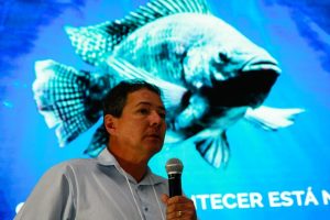 Pesquisador do IP desenvolve estudos sobre lambaris e camarões e dá palestra sobre lambaricultura na Aquishow