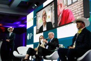 Secretário de Agricultura Francisco Matturro participa do Fórum Pecuária Brasil 2022