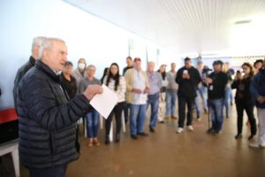 Secretário de Agricultura e Abastecimento acompanha ação do aceite do CAR e entrega do Rotas Rurais em Arealva