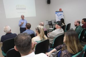 Secretário de Agricultura e Abastecimento participa de reunião presencial da Câmara Setorial do Amendoim, em Jaboticabal