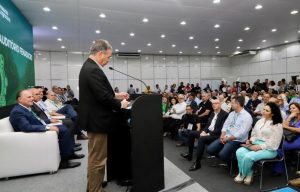 Secretário de Agricultura representa o Governo na abertura da maior feira de bioenergia do mundo