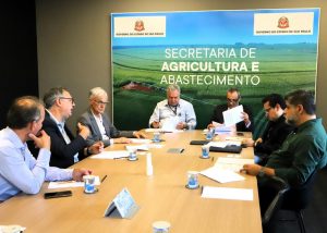 Potencializar a produção de leite pasteurizado é tema de reunião na Secretaria de Agricultura