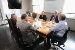 Representantes do USDA apresentam projeto na área de fertilizantes na Secretaria de Agricultura de SP
