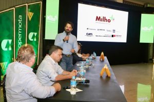 Secretaria de Agricultura e empresas parceiras comemoram primeiros resultados do Programa Milho+SP