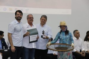 Governo do Estado premia melhores cafés especiais de SP e inaugura espaços de inovação do agro