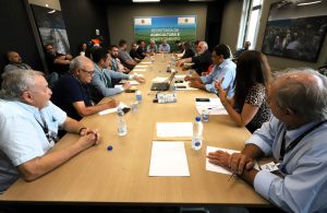 Quebra de safra por clima adverso em cidades do interior do Estado é debatido na Secretaria de Agricultura