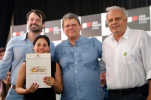 Governo de SP realiza maior entrega de títulos de terras no Pontal do Paranapanema