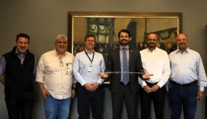 Secretaria de Agricultura estuda sediar projeto piloto de irrigação na Fazenda Ataliba Leonel, em Manduri