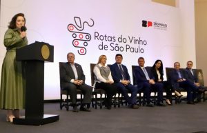 Governo de SP lança projeto inédito para explorar o potencial da produção de vinho no estado