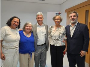 Assinatura de contrato favorece acesso aos medicamentos fitoterápicos em rede pública