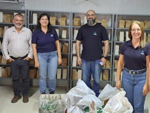 Instituto de Zootecnia recebe visita da Fealq