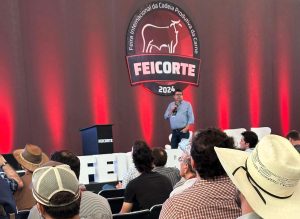 FEICORTE – Planejamento para terminação da carçaca é apresentado por pesquisador da Secretaria de Agricultura de SP