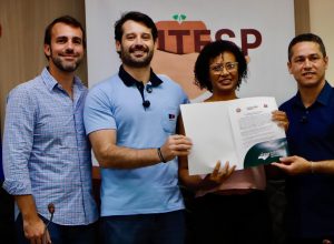 Secretaria de Agricultura entrega mais de 100 títulos de regularização fundiária em Brejo Alegre