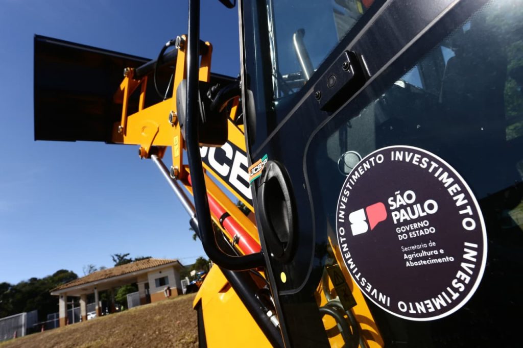 Com investimento de R$86 milhões, Governo de SP entrega maquinários agrícolas e amplia suporte ao agro paulista