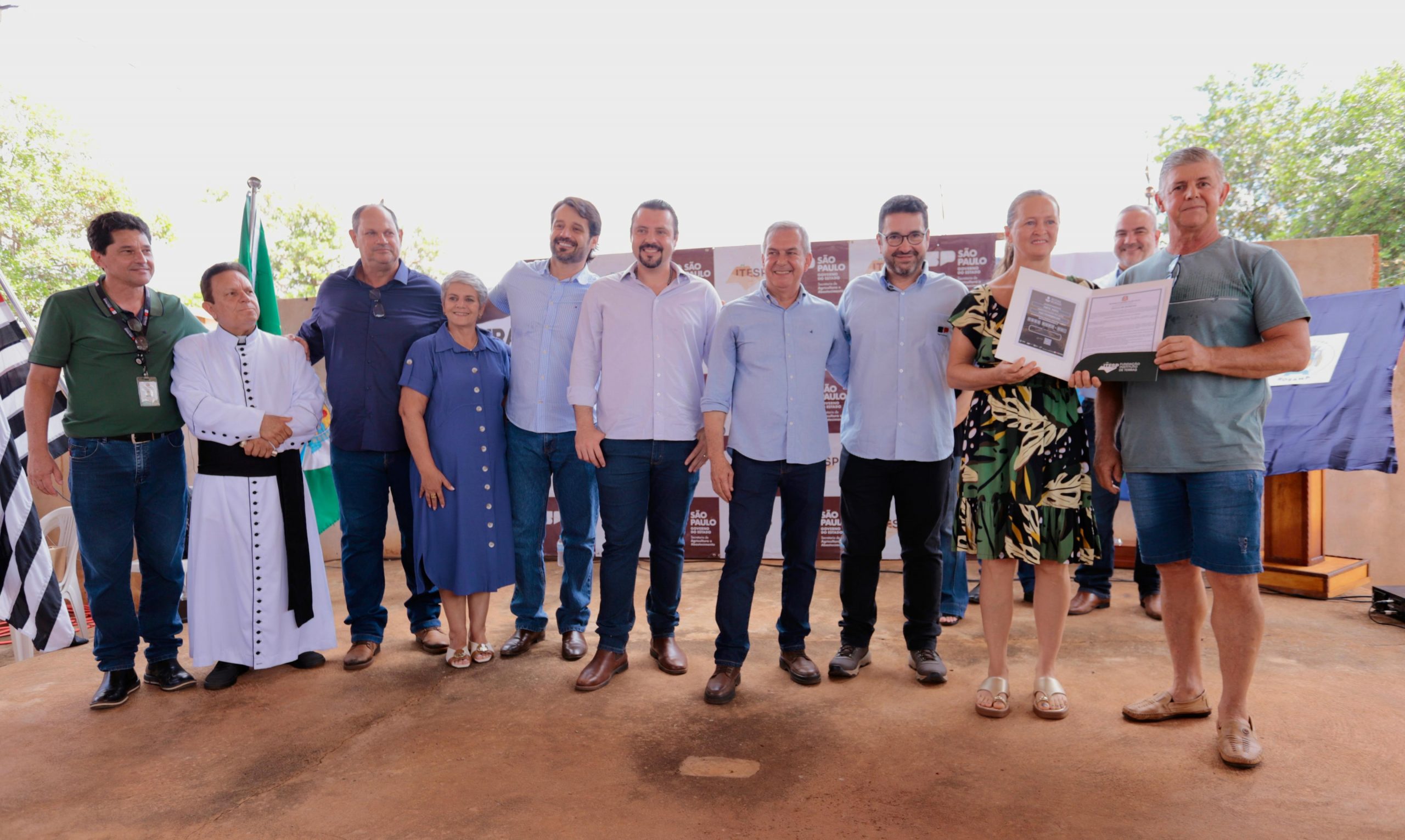 Governo de São Paulo entrega 166 títulos e inaugura primeira unidade do Cozinhalimento em assentamento rural do Estado