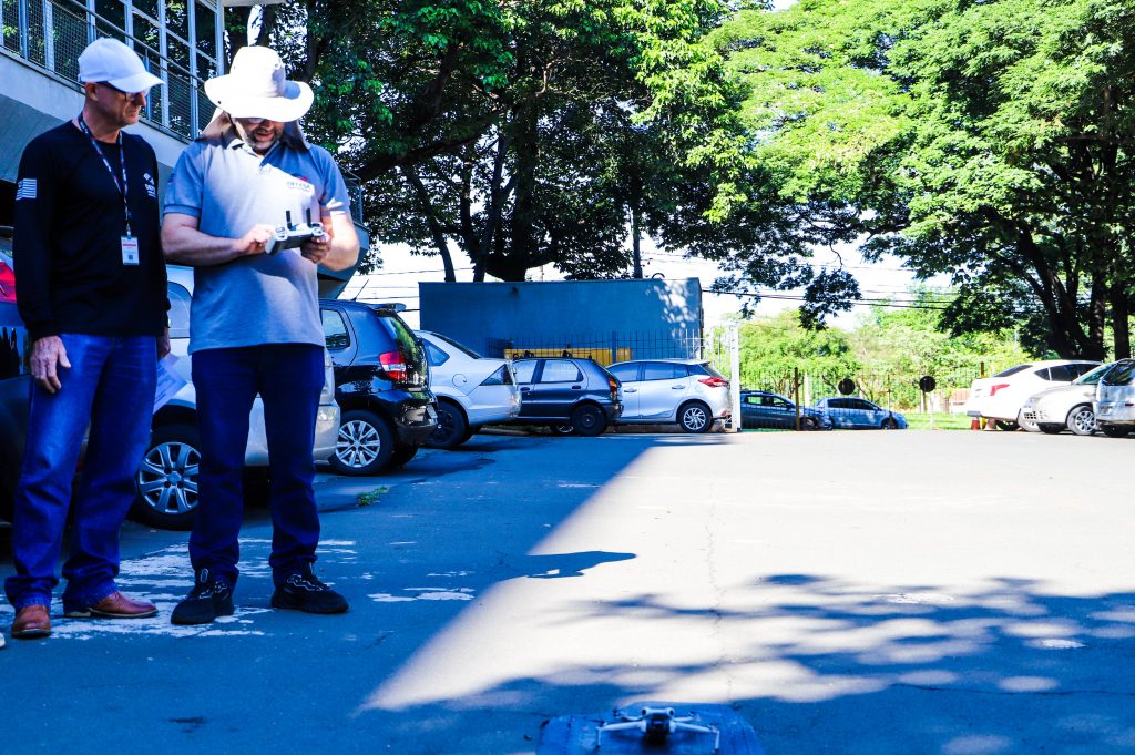 Sanidade – Servidores recebem treinamento para inserção de drones em ações de fiscalização