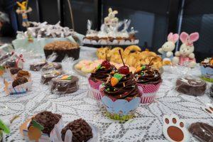 Cozinhalimento amplia acesso à capacitação e libera apostila do curso de Páscoa com foco em empreendedorismo