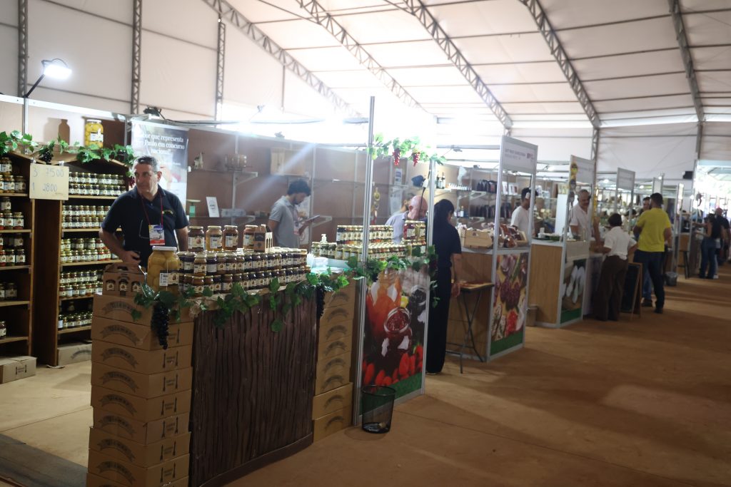 Agrishow 2026: Pavilhão das Rotas de São Paulo exalta diversidade e inovação da agricultura familiar paulista