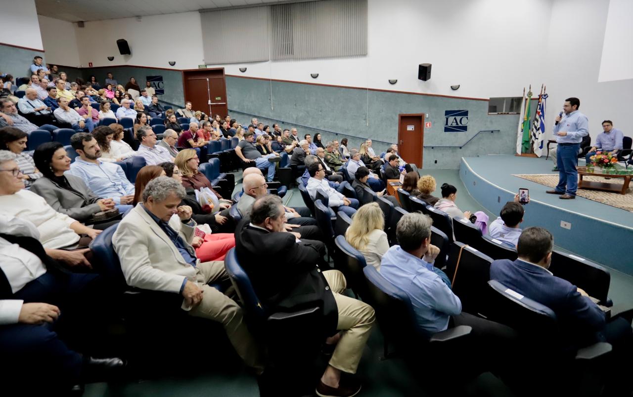 IAC celebra 139 anos com lançamento de cultivares, homenagens e reforça seu legado para a agricultura brasileira