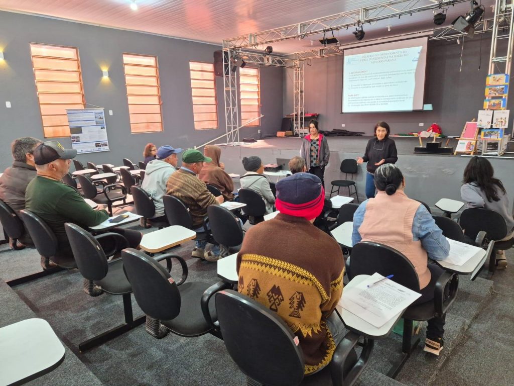 Instituto de Pesca firma parceria para ampliar monitoramento da pesca continental por meio de plataforma digital