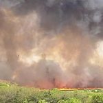 Entenda o quatro-trinta, a combinação que eleva o risco de incêndio no campo